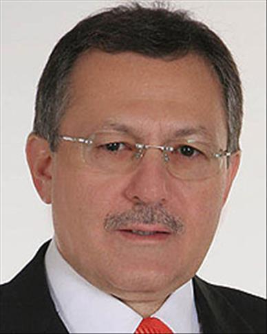 Ahmet Edip  UĞUR